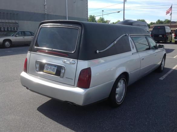 2000 Cadillac Cadillac Hearse (629) Funeral for Sale in Trenton, NJ - Photo 2