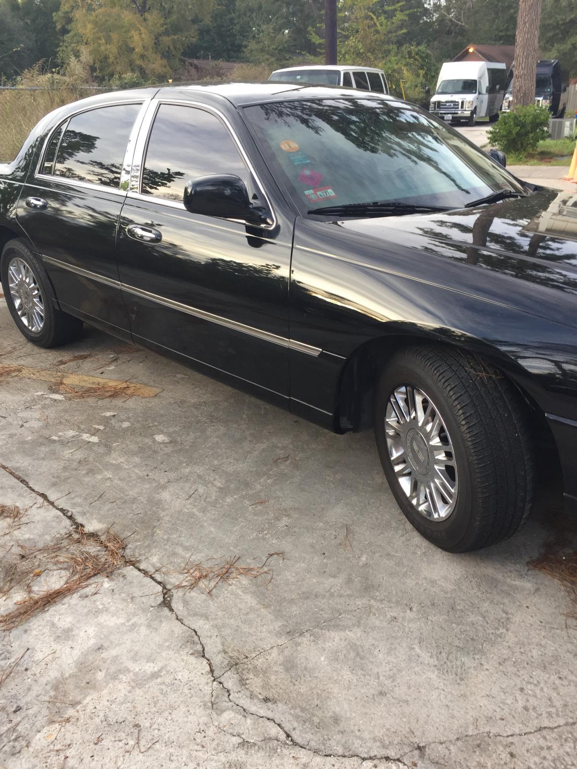 Photo of Sedan for sale: 2010 Lincoln Towncar