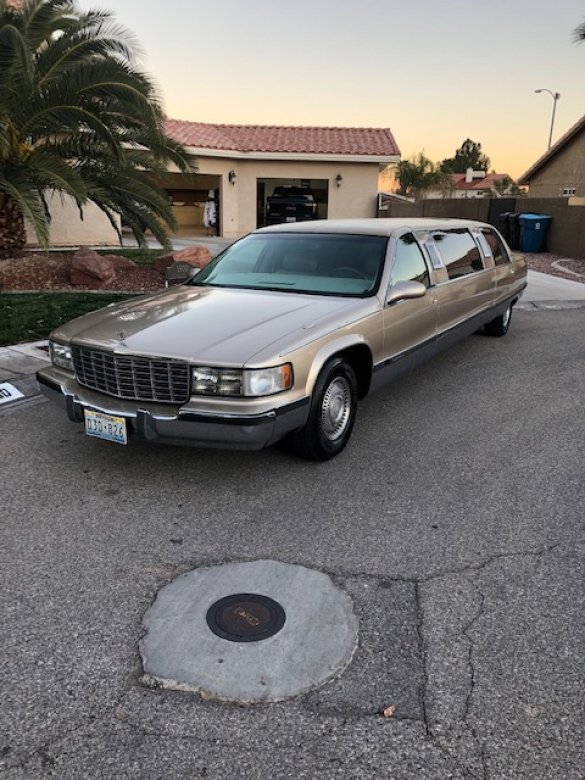 1995 Cadillac Fleetwood Brougham Limousine for Sale in Las Vegas, NV - Photo 3