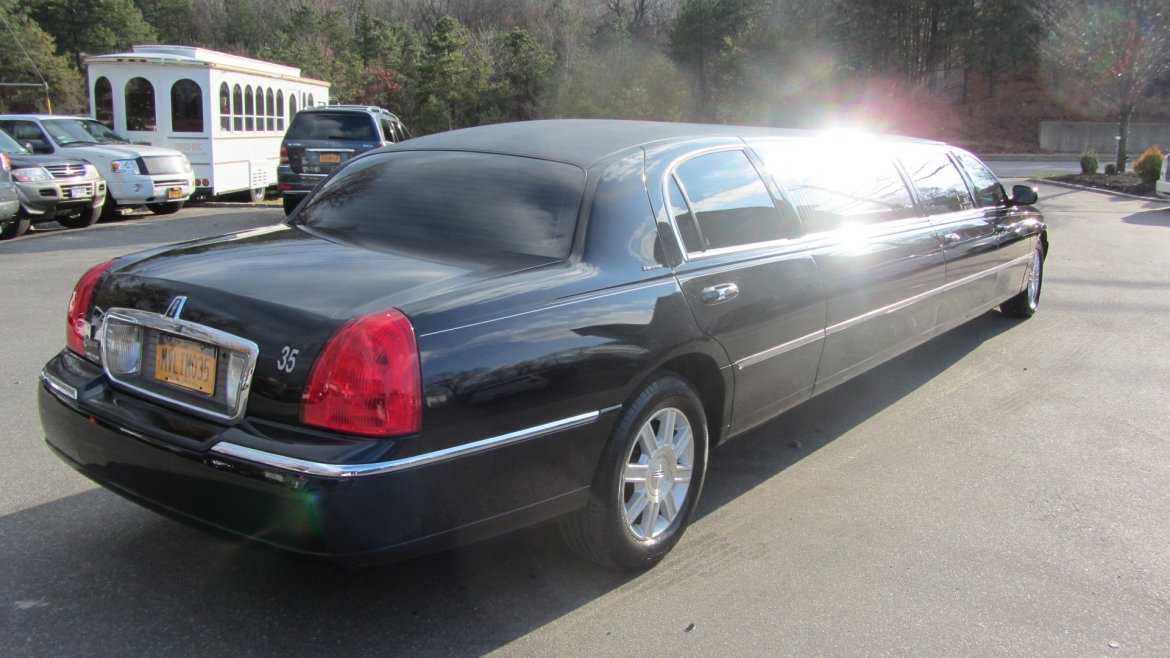 Limousine for Sale in Commack, NY - Photo 11