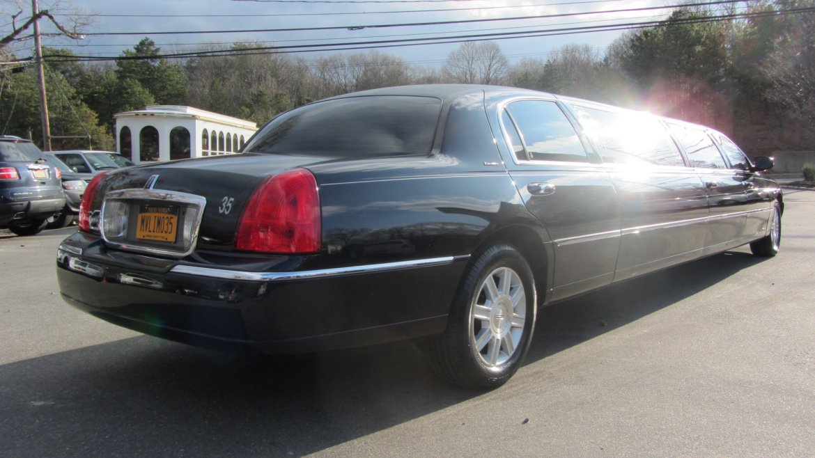 Limousine for Sale in Commack, NY - Photo 7