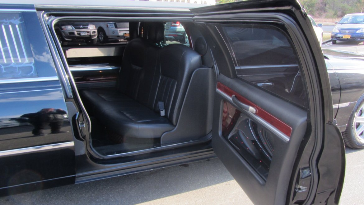 Limousine for Sale in Commack, NY - Photo 10