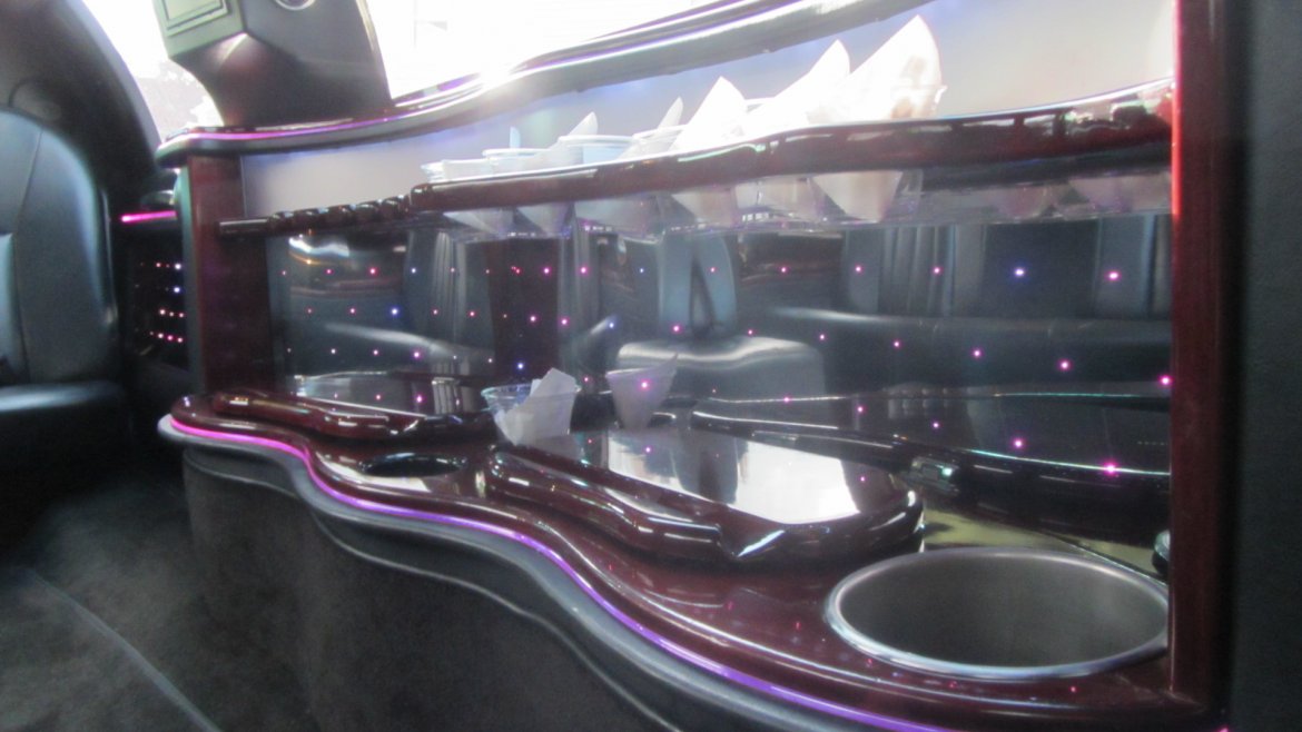 Limousine for Sale in Commack, NY - Photo 14