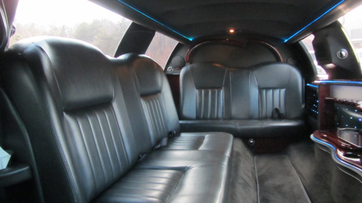 Limousine for Sale in Commack, NY - Photo 16