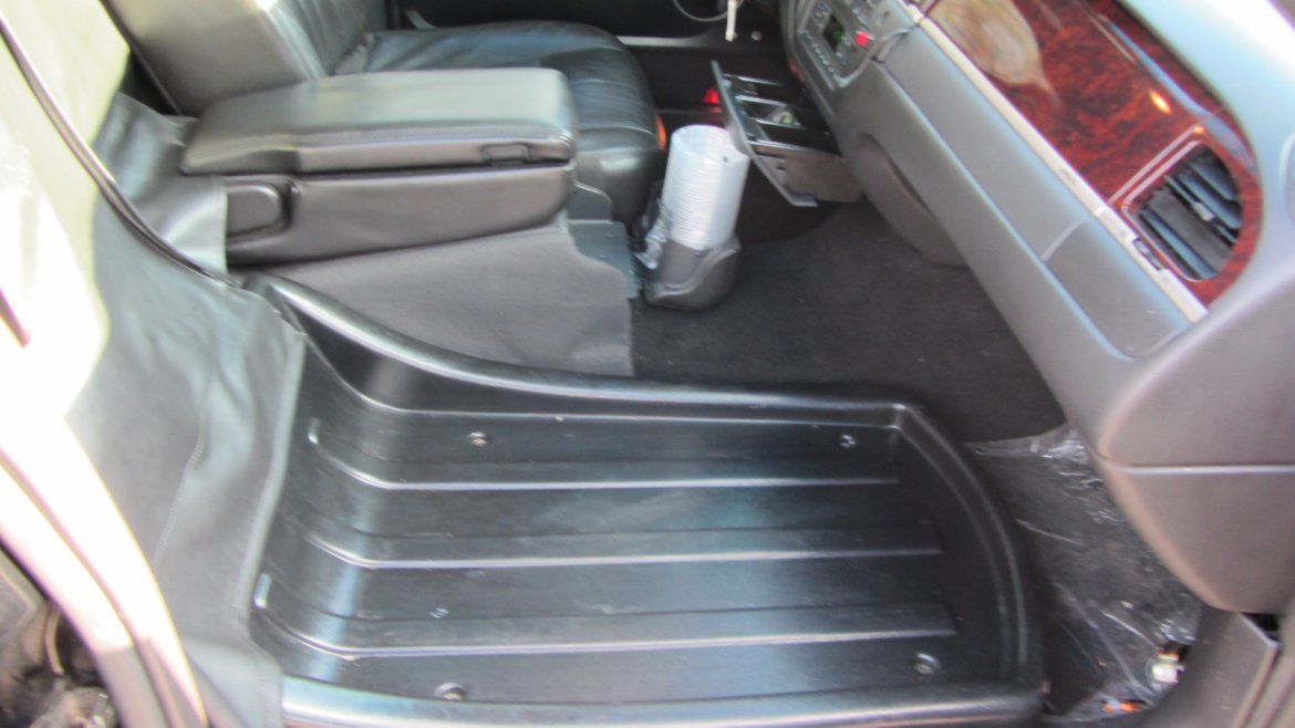 Limousine for Sale in Commack, NY - Photo 23