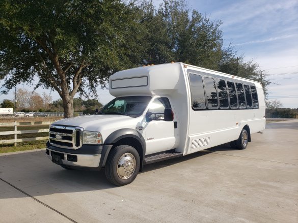 2007 Ford F550 Limo Bus for Sale in Houston, TX - Photo 3
