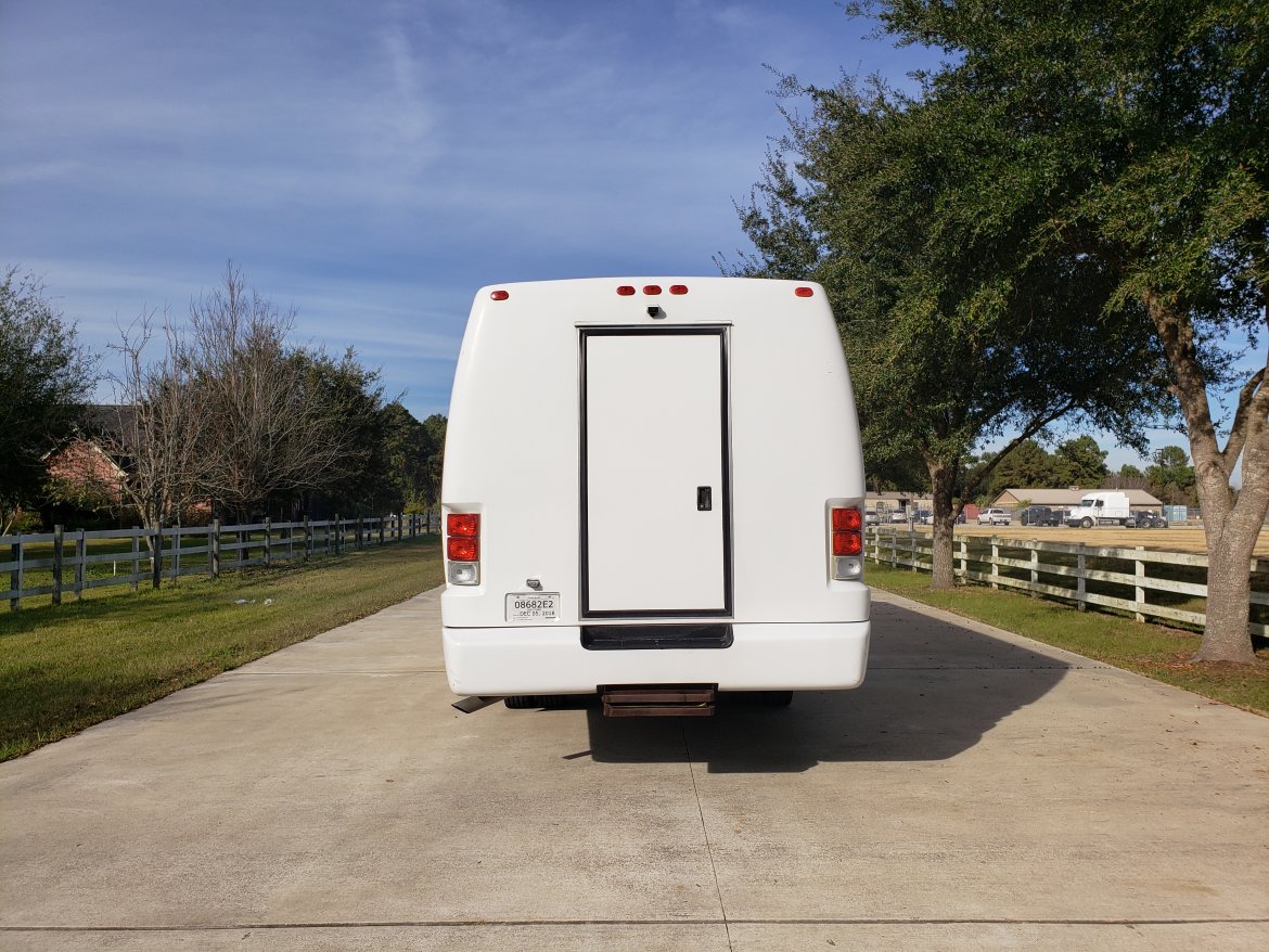 Limo Bus for Sale in Houston, TX - Photo 7