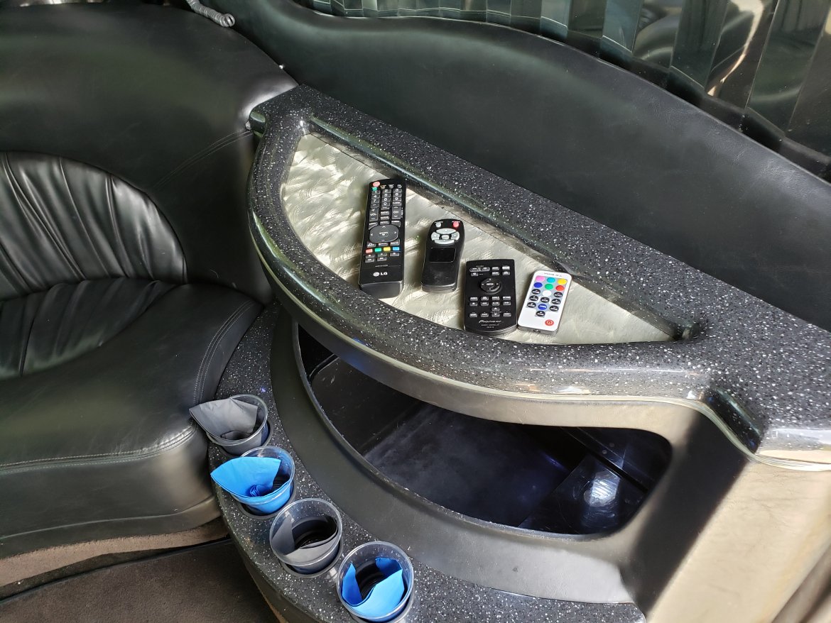 Limo Bus for Sale in Houston, TX - Photo 15