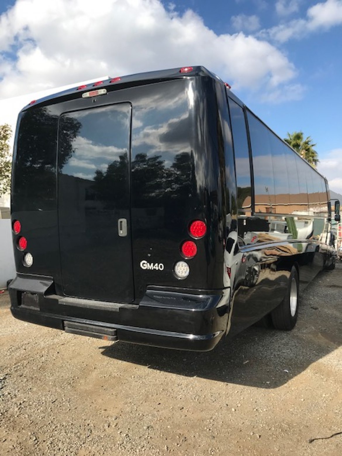Executive Shuttle for Sale in Riverside, CA - Photo 6