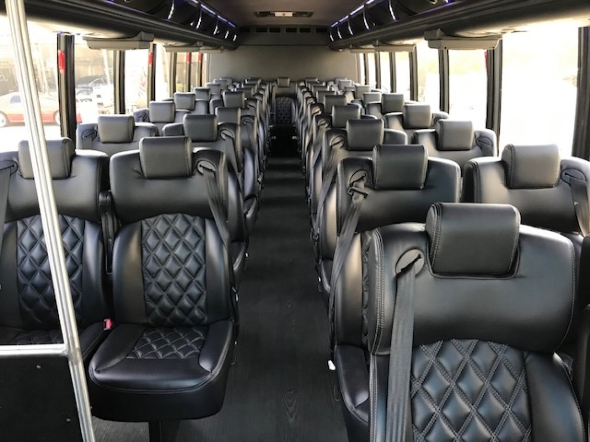 Executive Shuttle for Sale in Riverside, CA - Photo 8