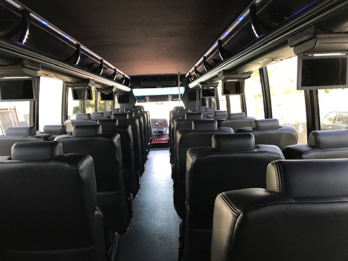 Executive Shuttle for Sale in Riverside, CA - Photo 13