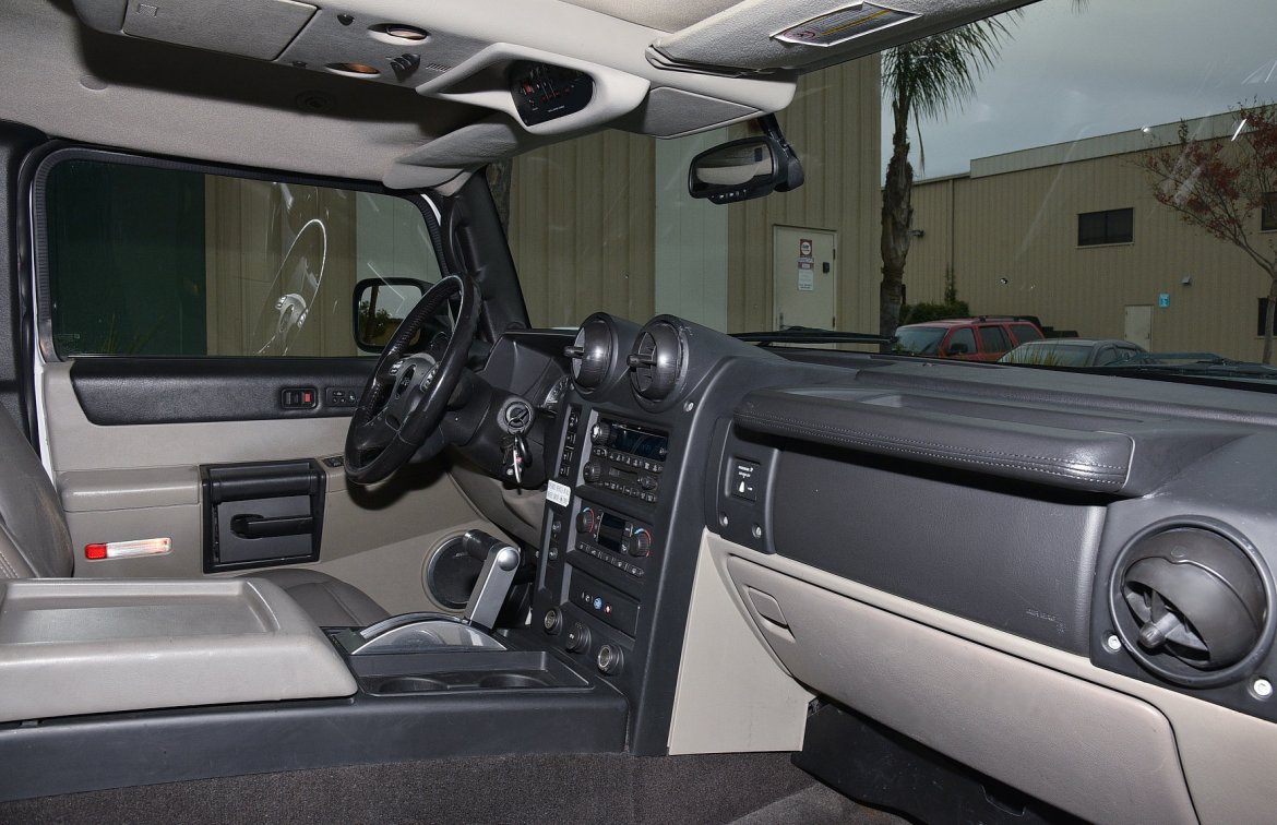 SUV Stretch for Sale in Fontana, CA - Photo 9