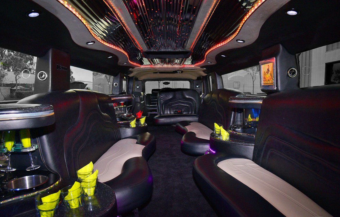 SUV Stretch for Sale in Fontana, CA - Photo 14