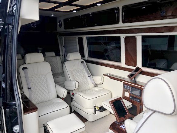 2018 Mercedes-Benz Sprinter 2500 Business Class Sprinter for Sale in Oaklyn, NJ - Photo 2