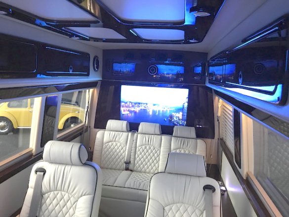 2018 Mercedes-Benz Sprinter 2500 Business Class Sprinter for Sale in Oaklyn, NJ - Photo 3