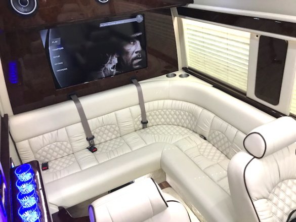 2018 Mercedes-Benz Sprinter 3500 Super Single Sprinter for Sale in Oaklyn, NJ - Photo 3