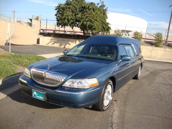 2007 Lincoln Hearse Funeral for Sale in Carson, CA - Photo 3