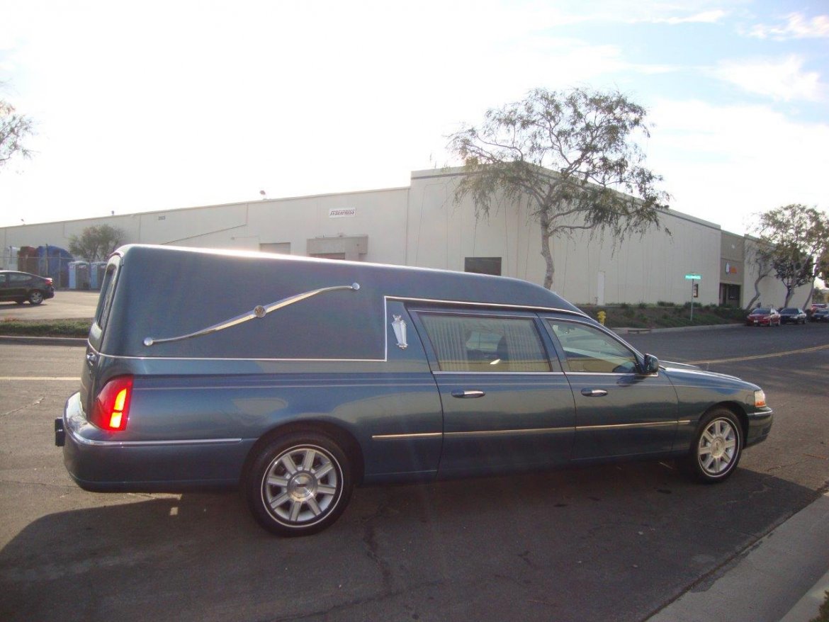 Funeral for Sale in Carson, CA - Photo 11