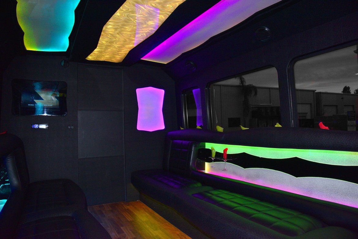 Limo Bus for Sale in Fontana, CA - Photo 13