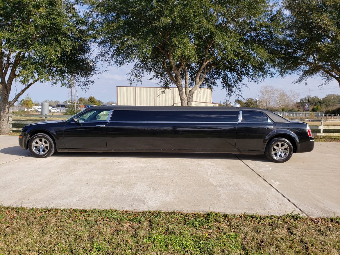 Limousine for Sale in Houston, TX - Photo 5