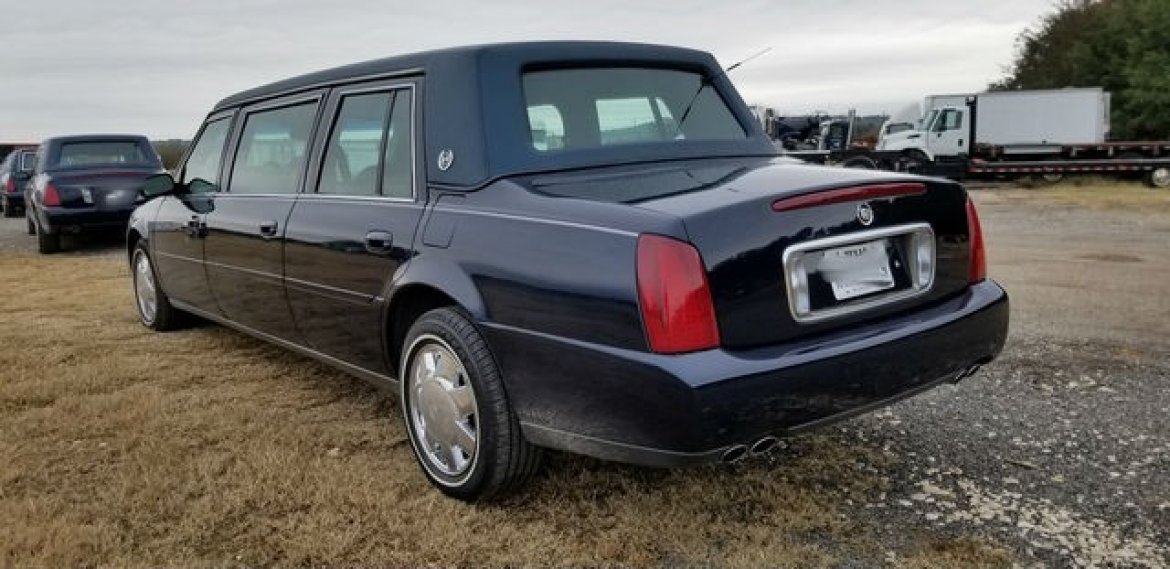 Limousine for Sale in San Antonio, TX - Photo 3