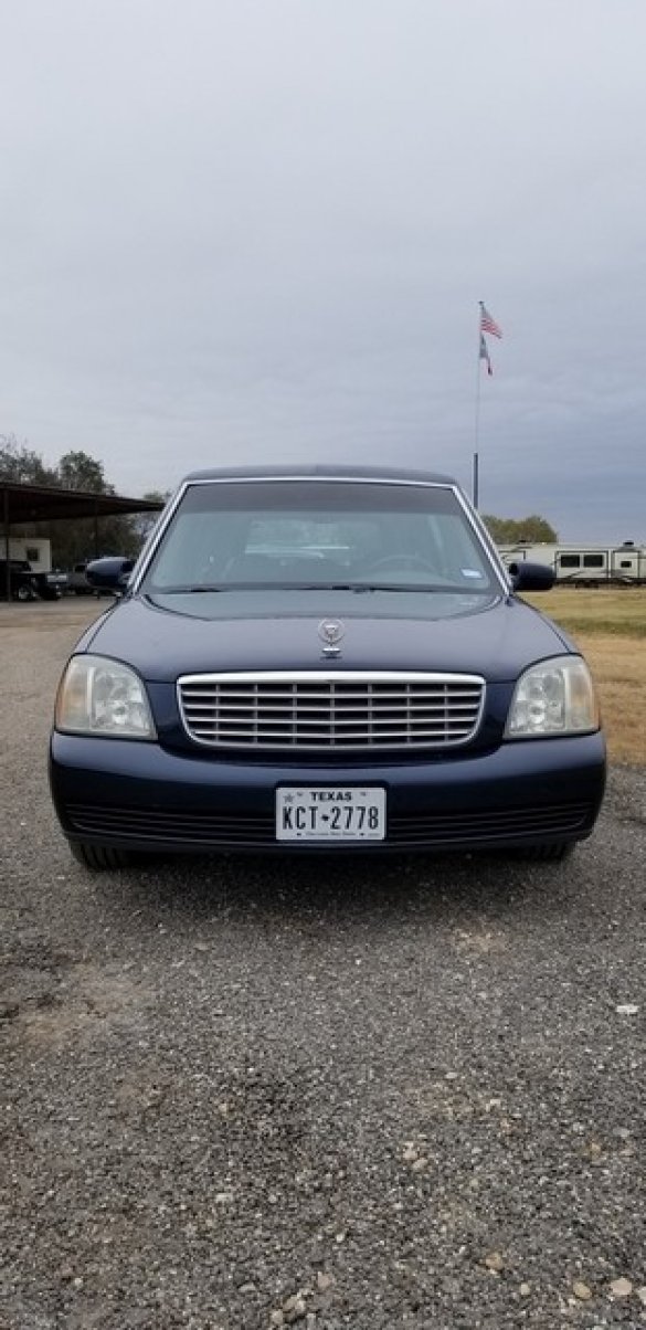 2001 Cadillac DeVille S&S Presidential Limousine for Sale in San Antonio, TX - Photo 2