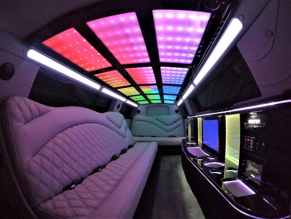 2019 Chrysler 300 Limousine for Sale in springfield, MO - Photo 3