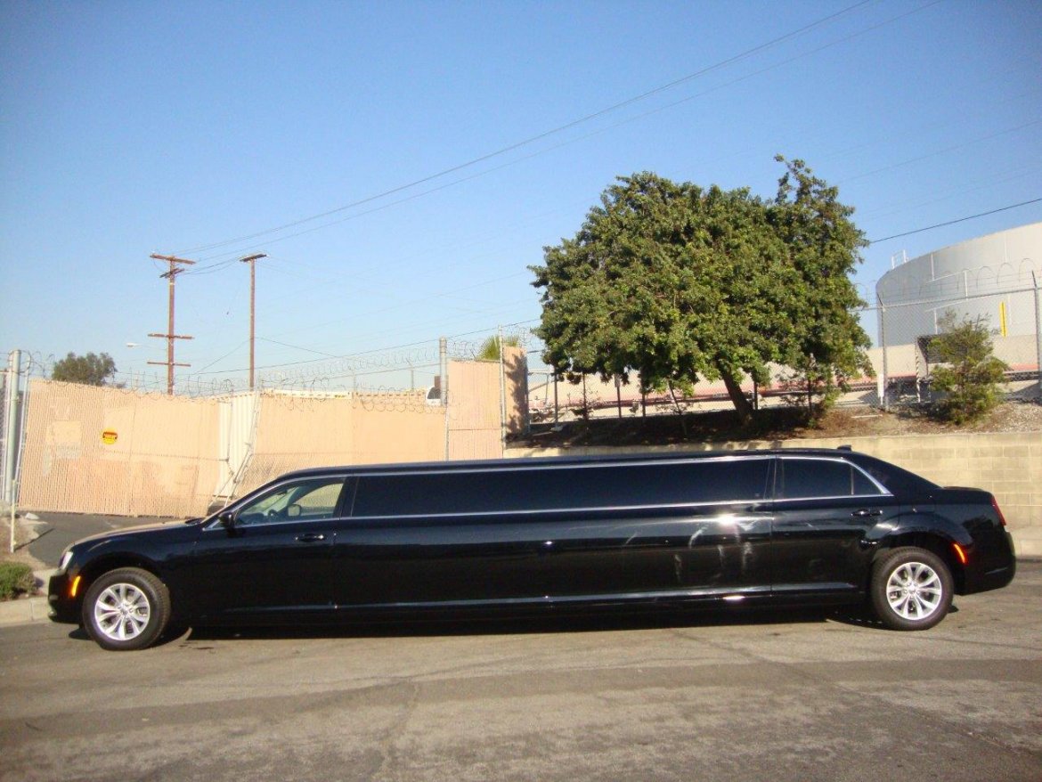 Limousine for Sale in Carson, CA - Photo 5