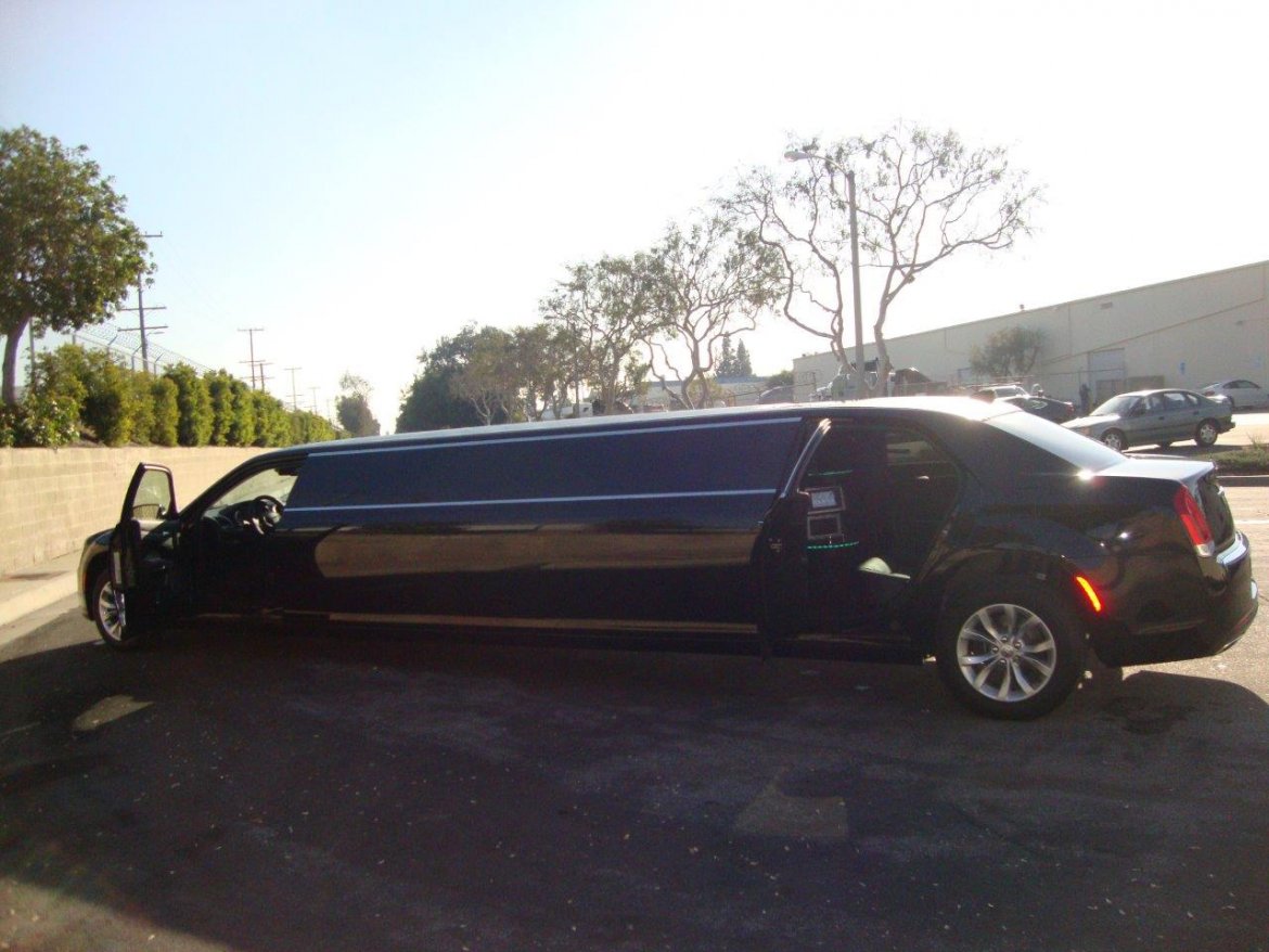 Limousine for Sale in Carson, CA - Photo 27