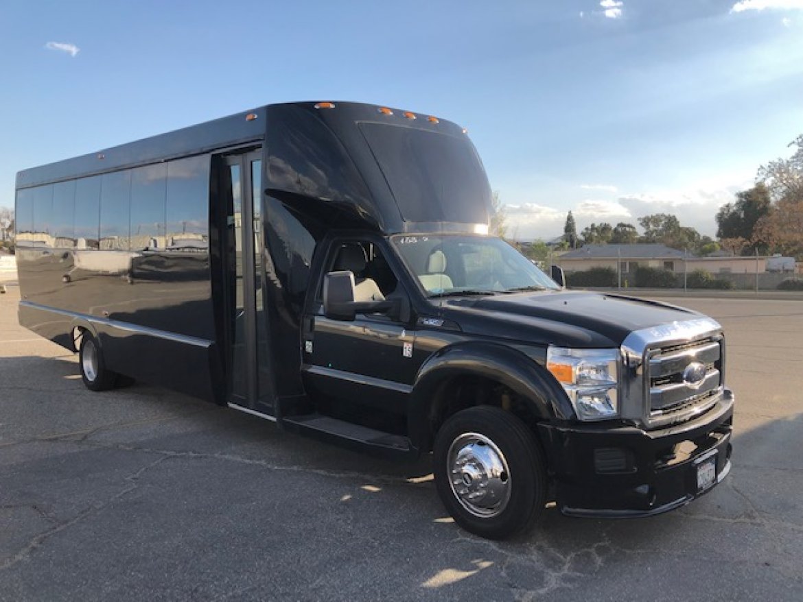Executive Shuttle for sale: 2015 Ford F550 by Tiffany