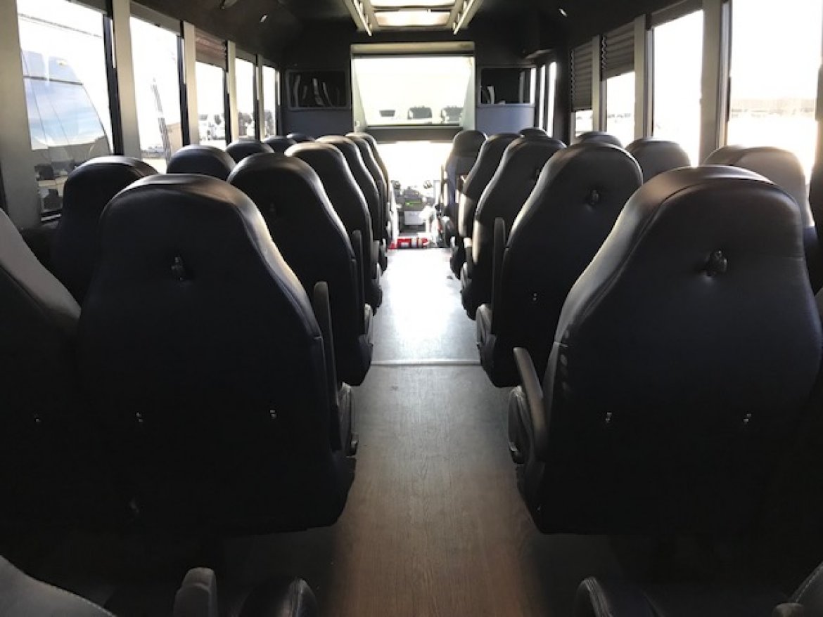 Executive Shuttle for Sale in Riverside, CA - Photo 17
