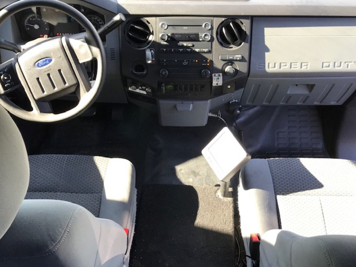 Executive Shuttle for Sale in Riverside, CA - Photo 23