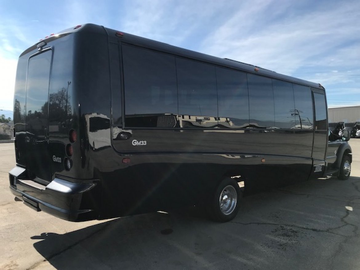 Executive Shuttle for Sale in Riverside, CA - Photo 7