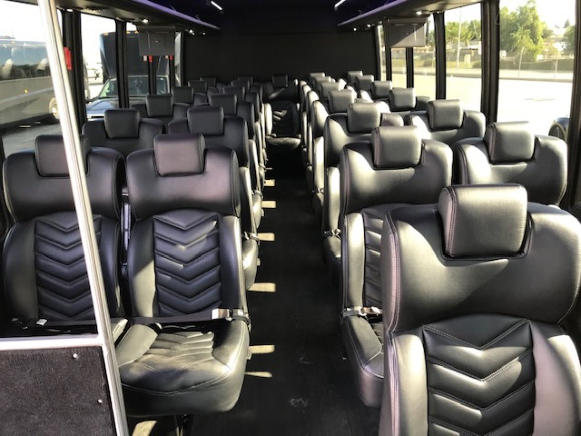 Executive Shuttle for Sale in Riverside, CA - Photo 12