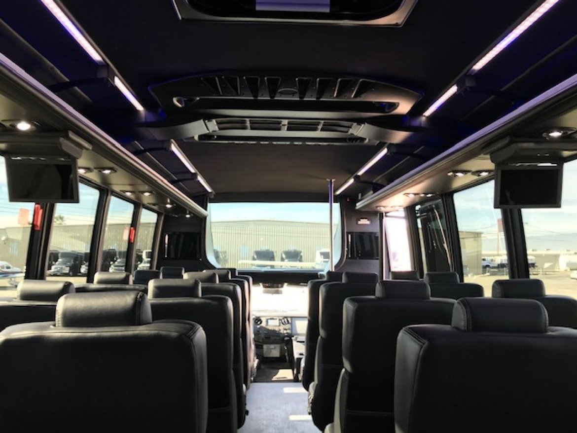 Executive Shuttle for Sale in Riverside, CA - Photo 14