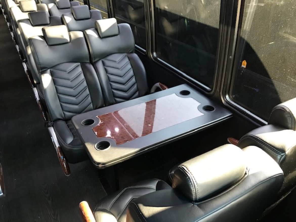 Executive Shuttle for Sale in Riverside, CA - Photo 11