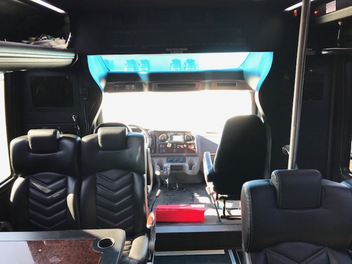 Executive Shuttle for Sale in Riverside, CA - Photo 23