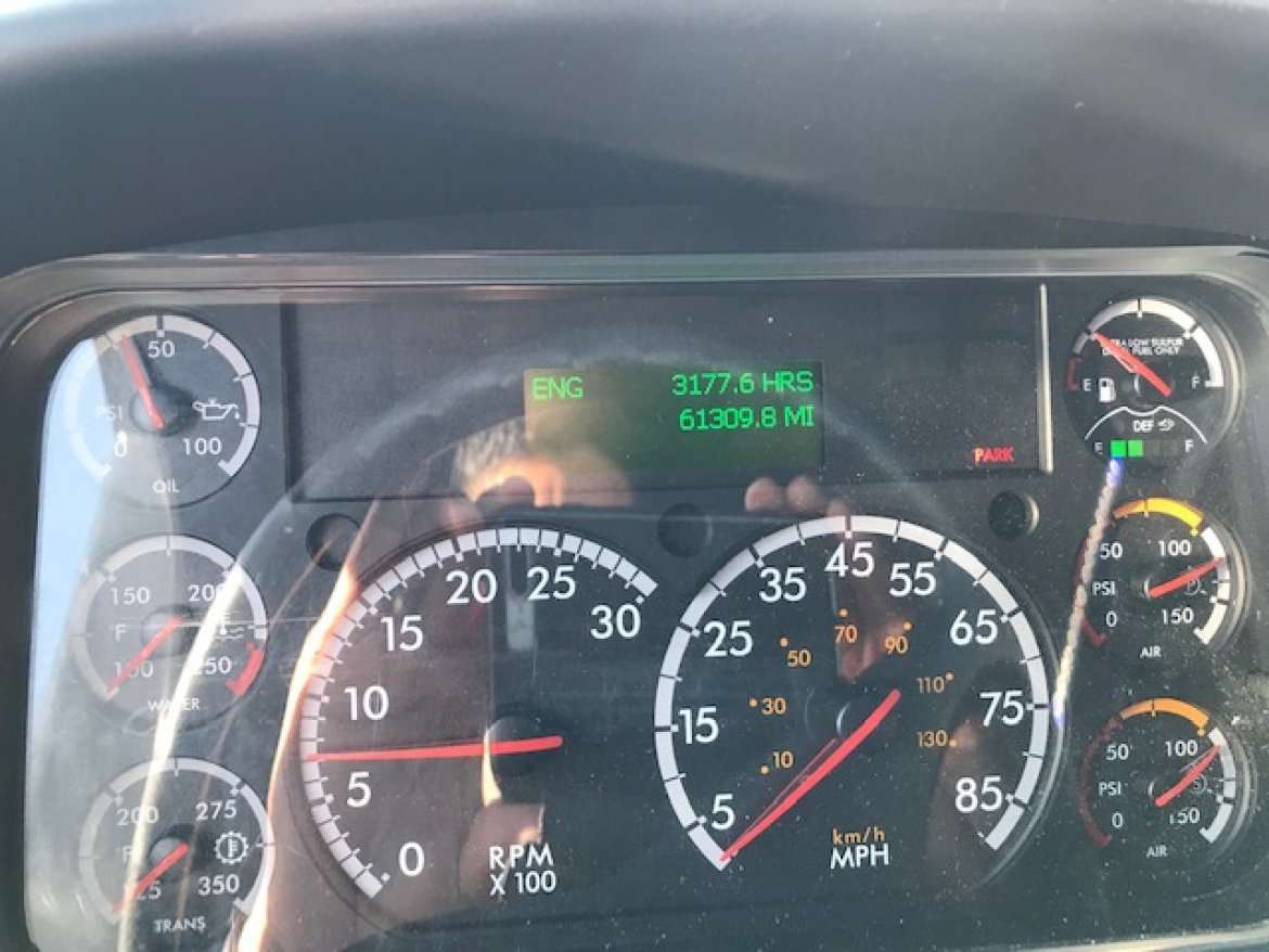 Executive Shuttle for Sale in Riverside, CA - Photo 24