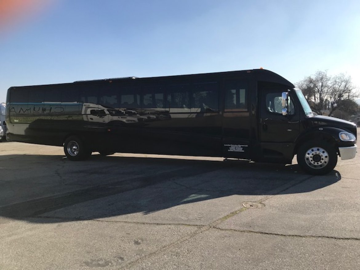 Executive Shuttle for Sale in Riverside, CA - Photo 6