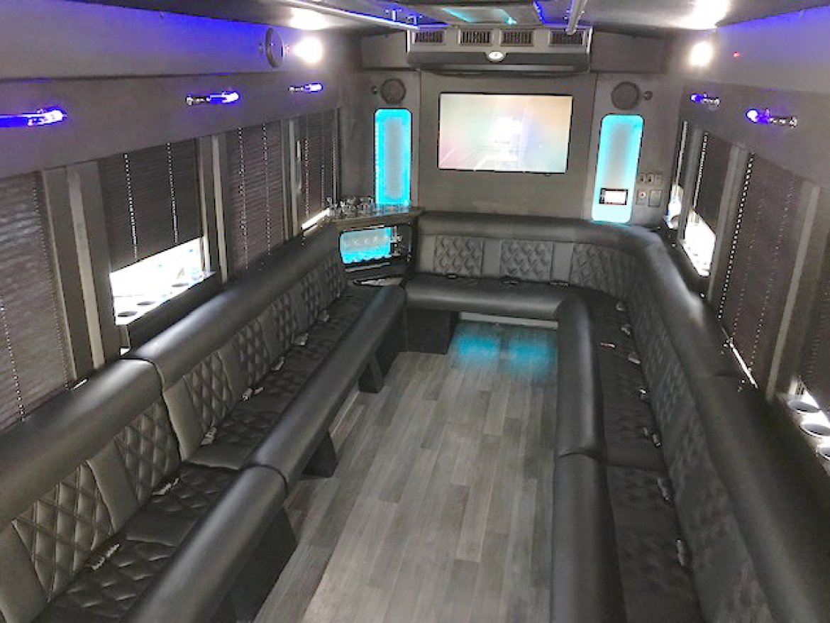 Limo Bus for Sale in Oaklyn, NJ - Photo 17