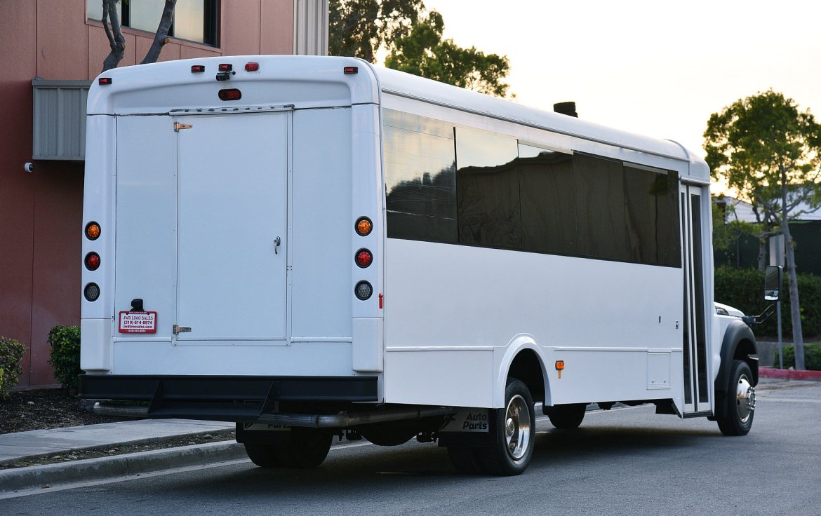 Limo Bus for Sale in Fontana, CA - Photo 5