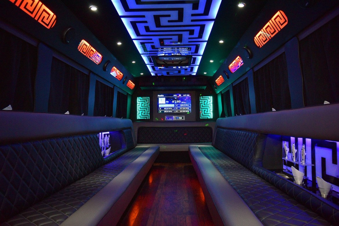 Limo Bus for Sale in Fontana, CA - Photo 11