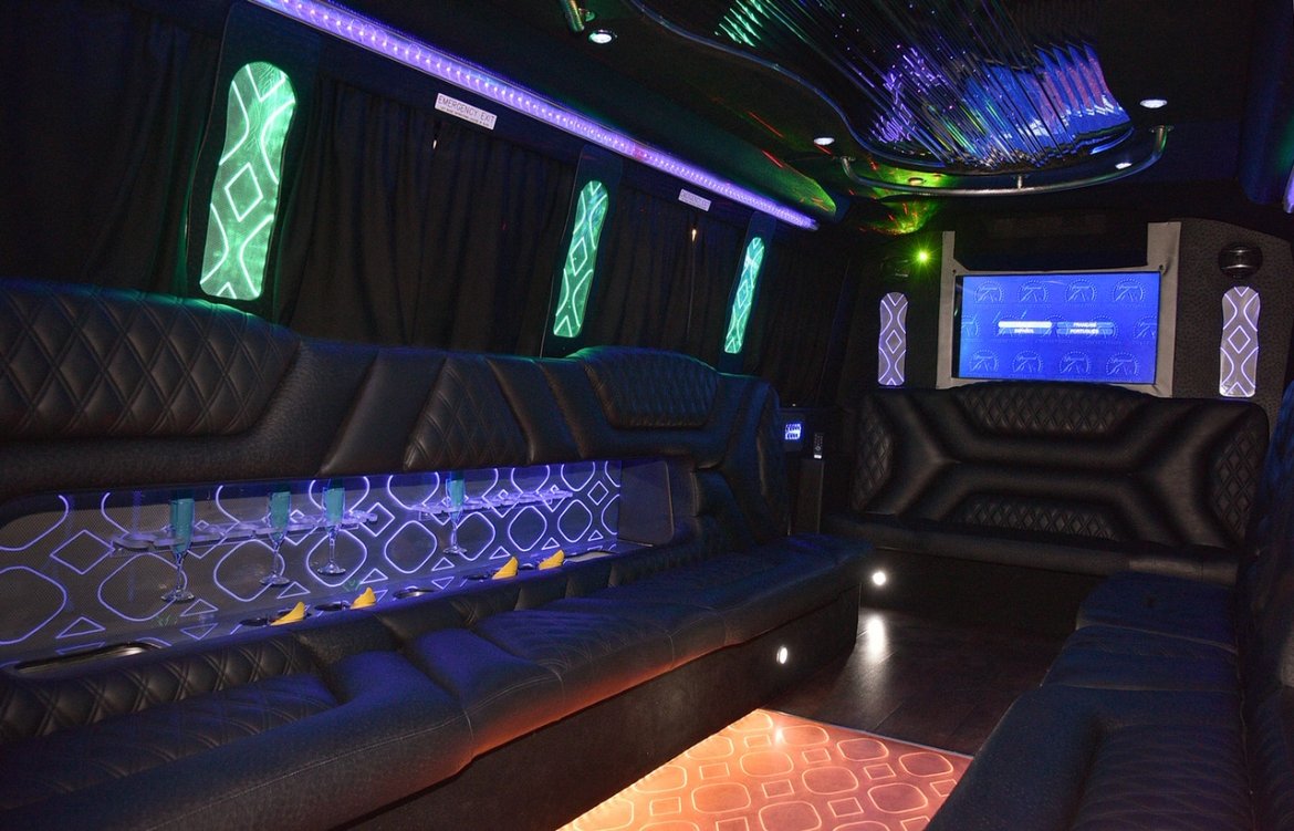 Limo Bus for Sale in Fontana, CA - Photo 12