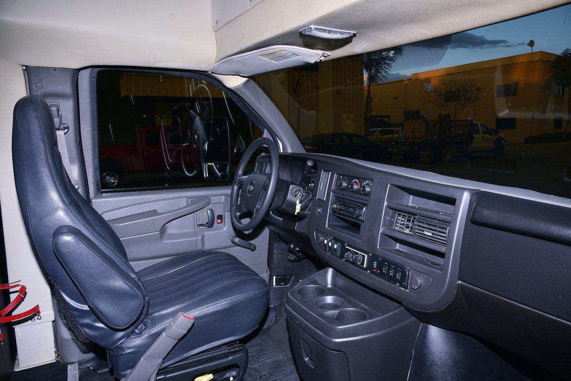 Limo Bus for Sale in Fontana, CA - Photo 10
