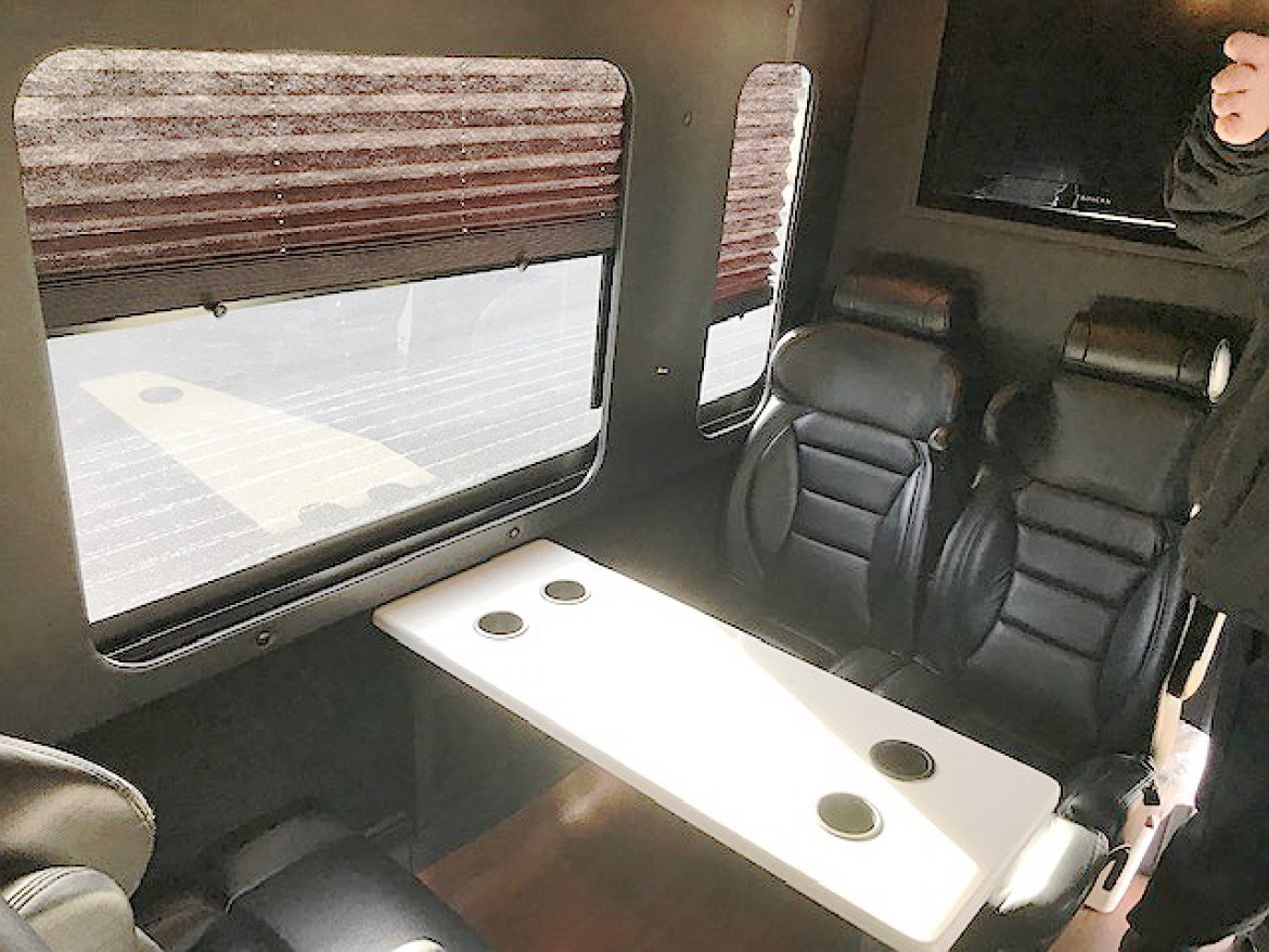 Executive Shuttle for Sale in Oaklyn, NJ - Photo 7