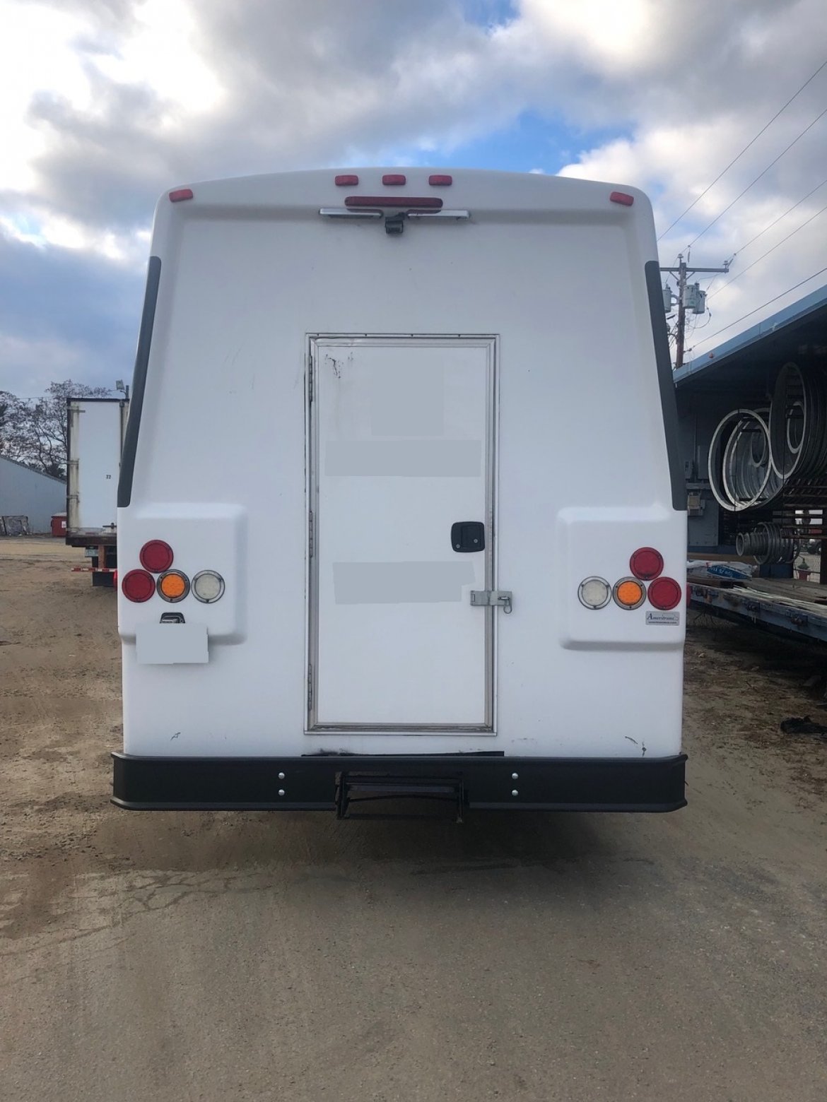 Executive Shuttle for Sale in Riverside, CA - Photo 3