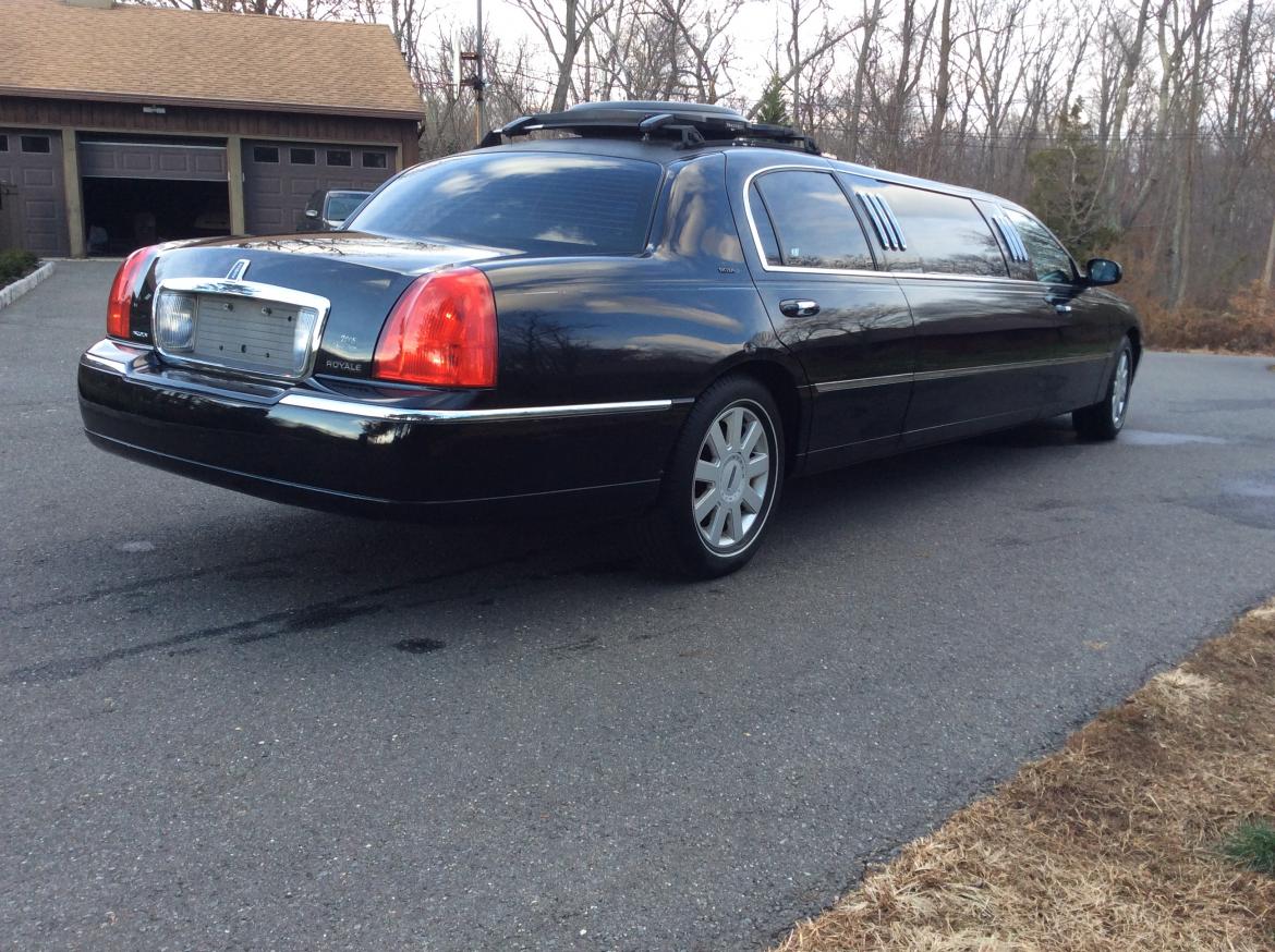 Photo of Limousine for sale: 2005 Lincoln Town car 70&quot; by Royale