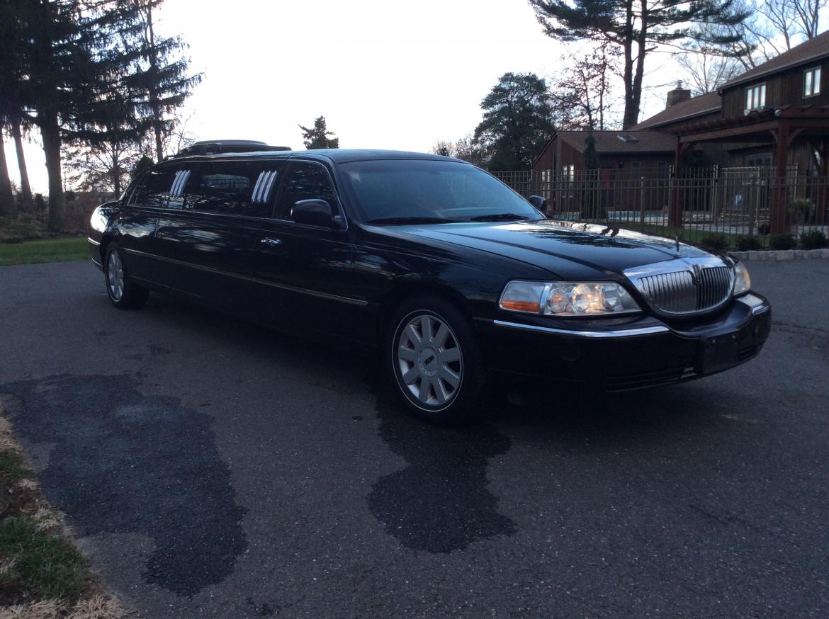 Lincoln Town car III Р»РёРјСѓР·РёРЅ