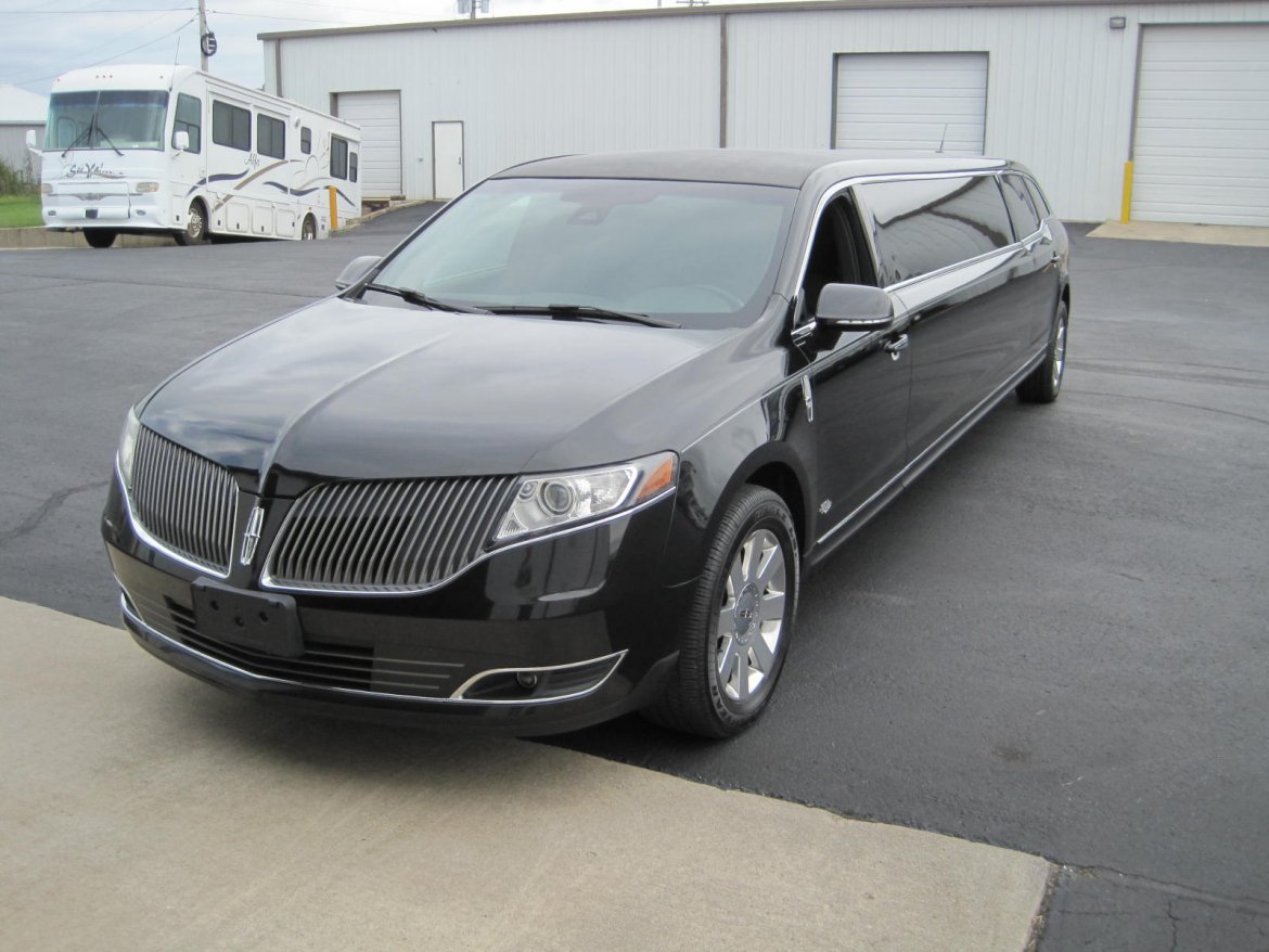 Limousine for Sale in Ozark, MO - Photo 4