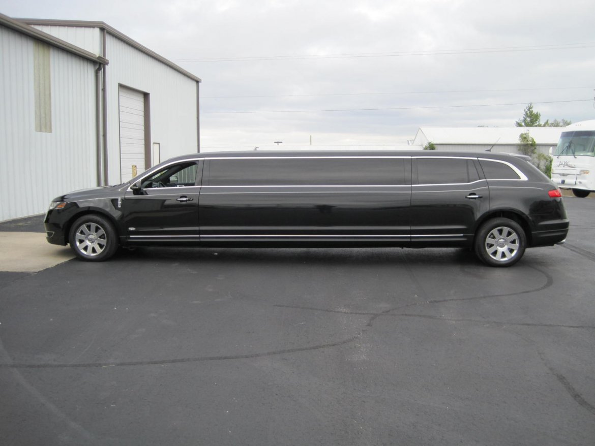 Limousine for Sale in Ozark, MO - Photo 12